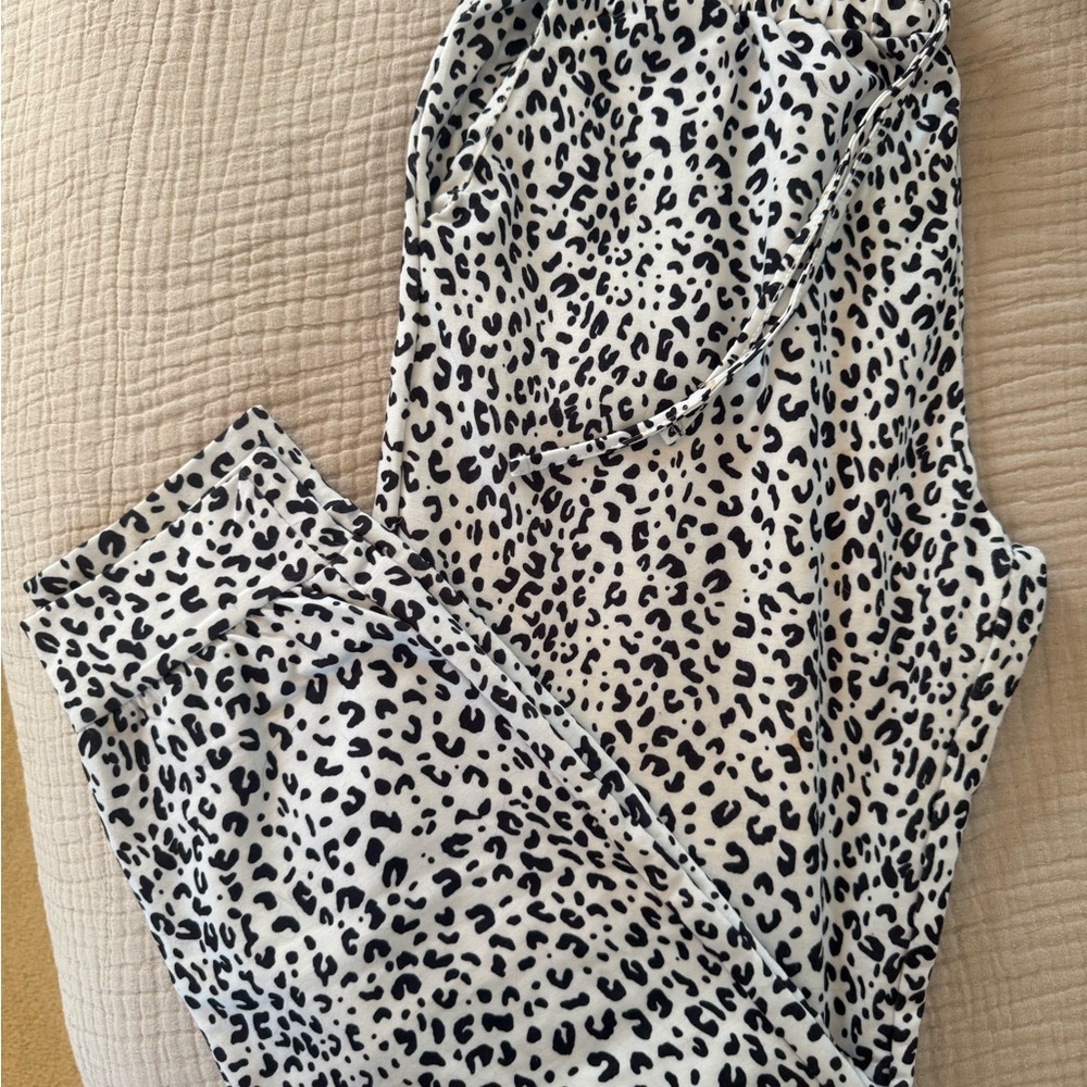 Cabi Black and White Leopard Print Lounge joggers